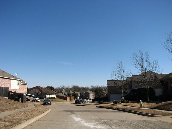 5th image of 103 Melody Cir