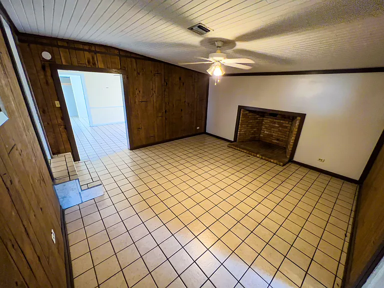 6300 Jefferson Island Rd — Photo 9