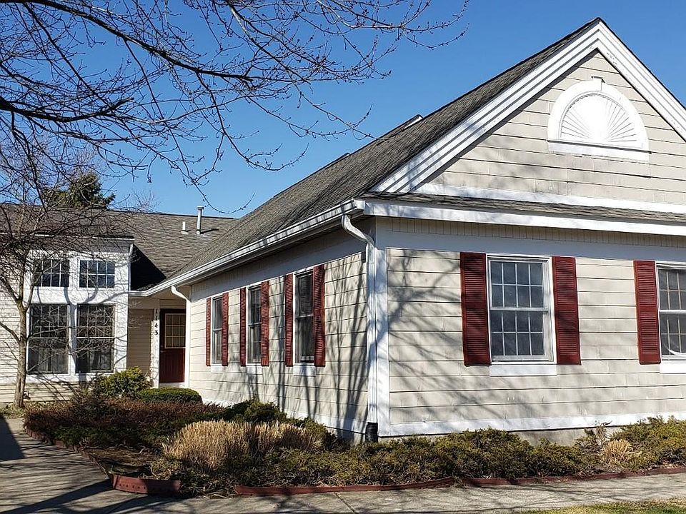 1st image of 1143 Highpoint Dr NW #18
