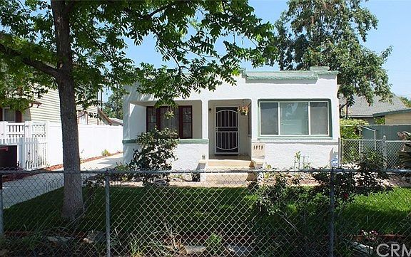 4th image of 1075 E Washington Blvd