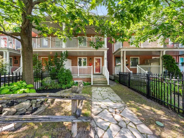 21 Littleyork Rd, Toronto, ON M4E 3W6