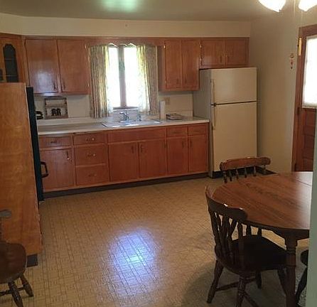 4th image of 1715 Harrison Ave