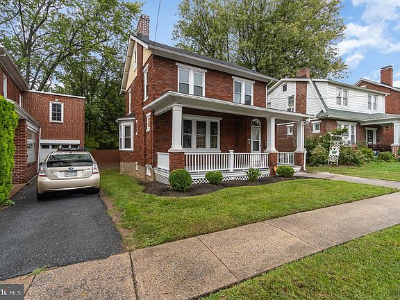 4th image of 2224 Boas St