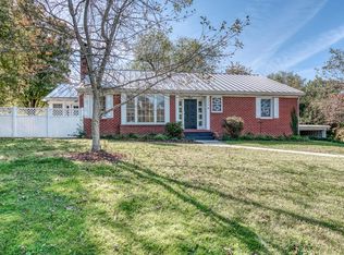 400 Jefferson Dr, Bristol, VA 24201