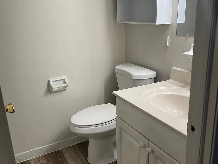 700 Cherry Tree Rd — Photo 32