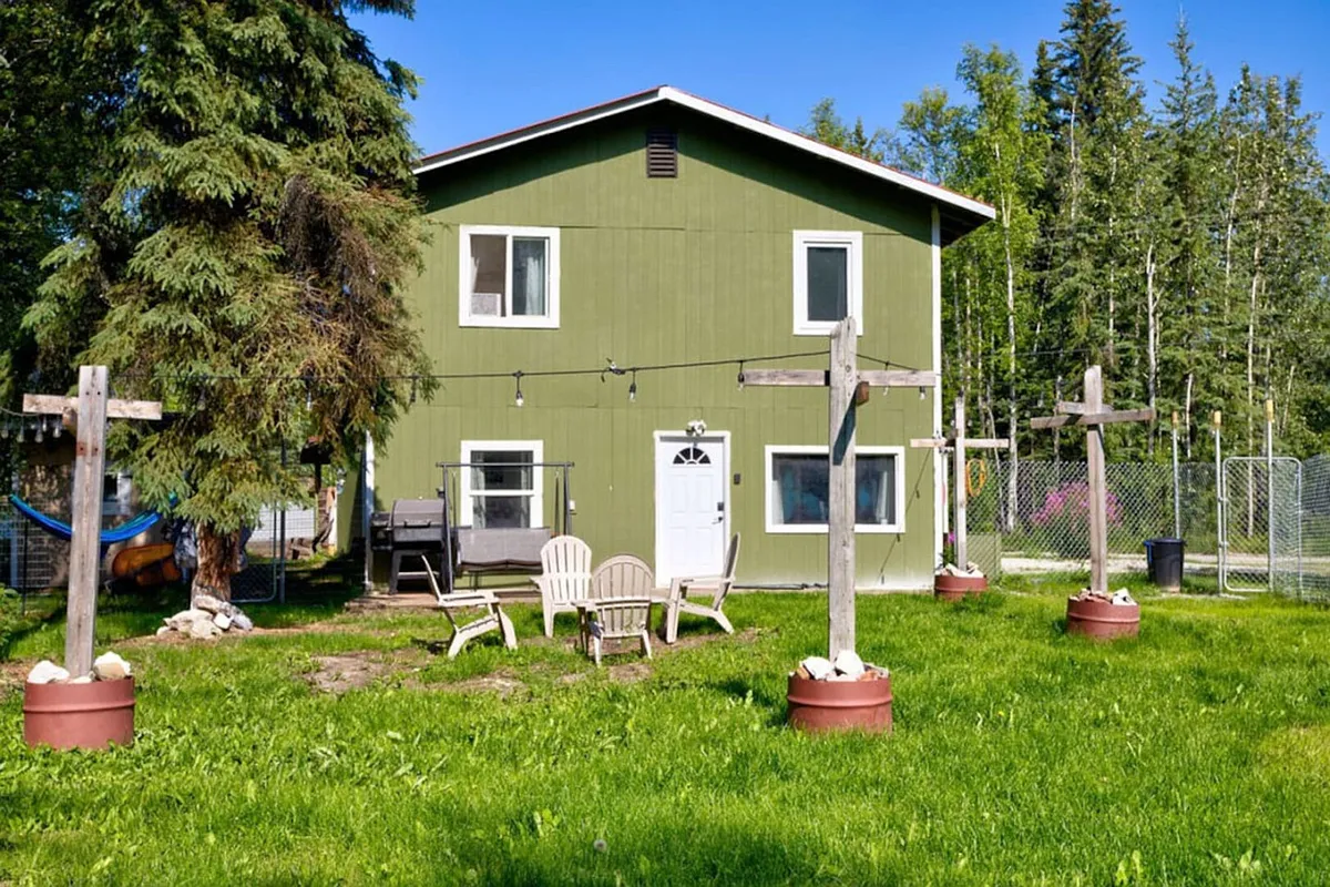 Building Photo - Meadow Rue Ave