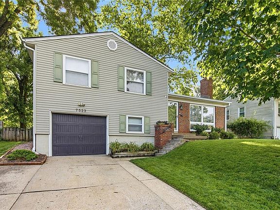 2nd image of 7523 Falmouth St