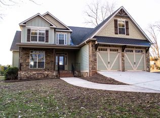 2910 Smokey Rd, Newnan, GA 30263