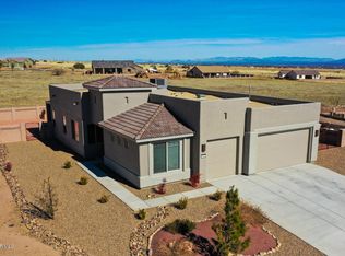 6603 E Big Spur Cir, Hereford, AZ 85615