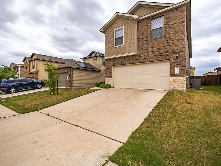 16009 Canberra Trl — Photo 3