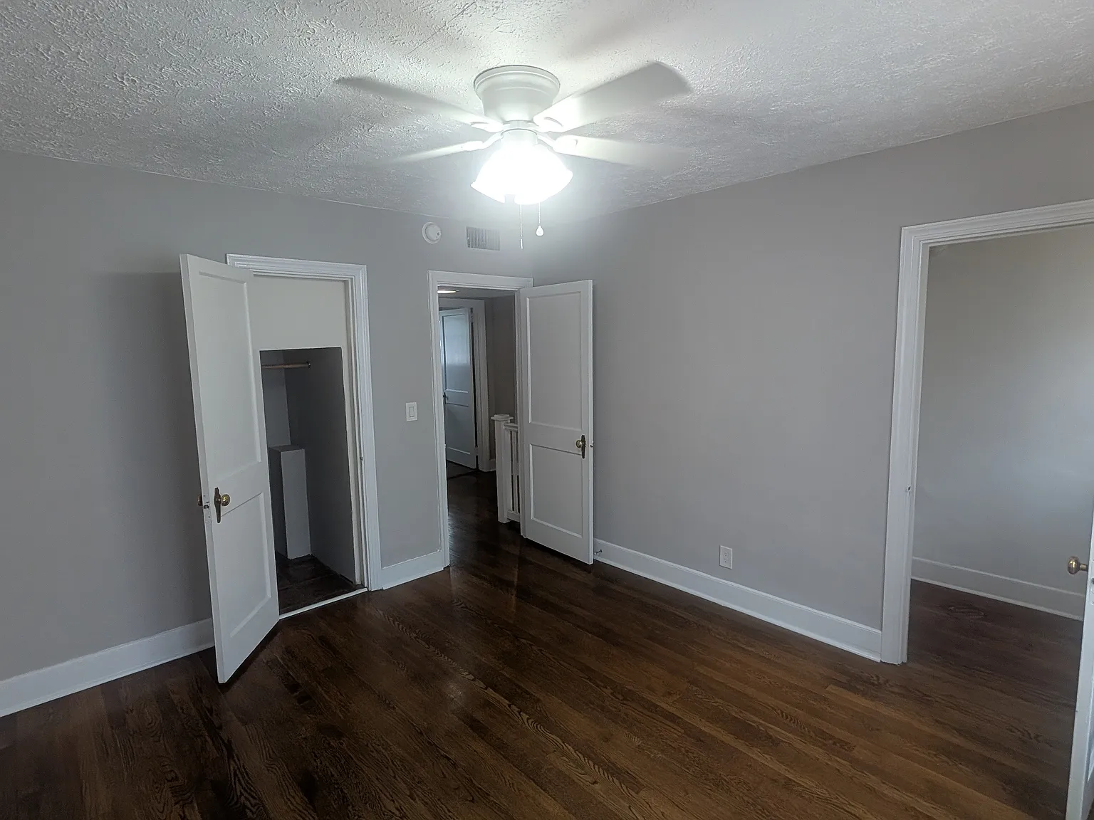 2 bed, 900 sqft, $1,250 — Photo 4