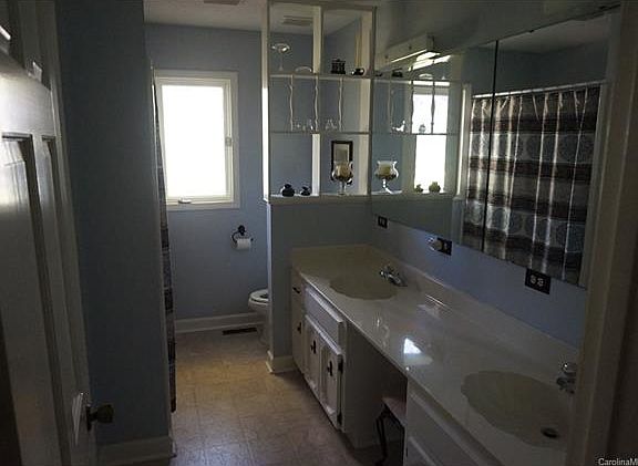 5th image of 3426 Driftwood Dr