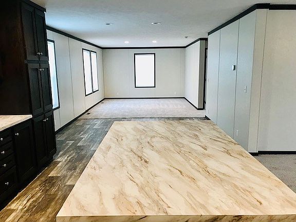 3rd image of 2129 Arrowhead Dr #260