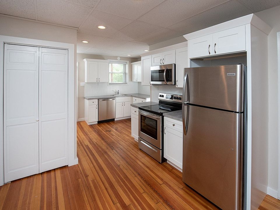 1st image of 19 Warsaw Ave #8