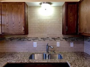 308 Dee Ln, Arlington, TX 76011