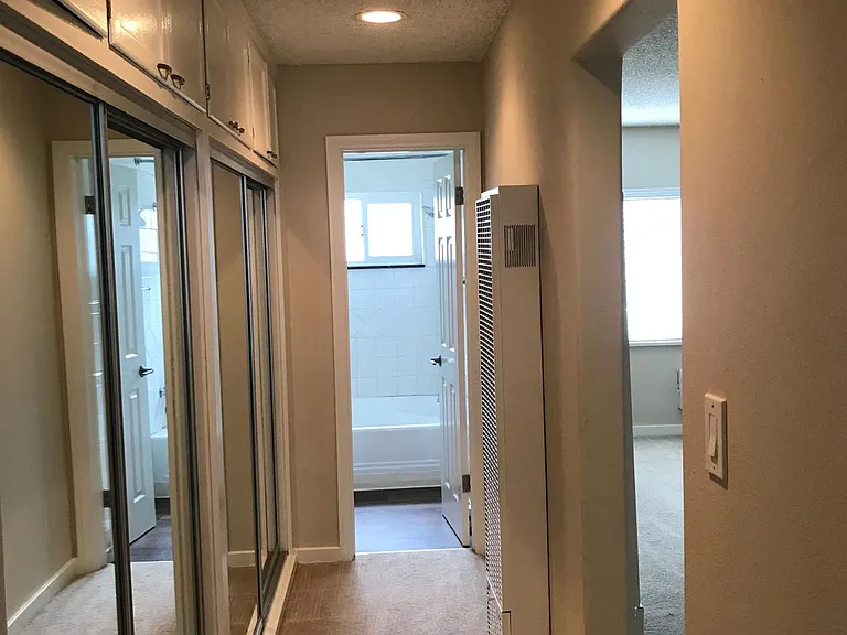 Woodruff Apartments — Photo 12