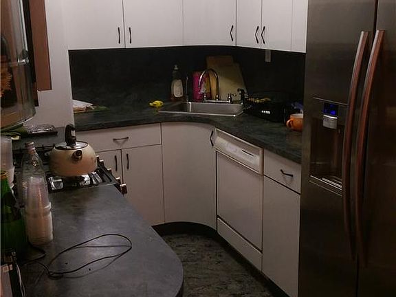 2nd image of 540 Ocean Pkwy APT 3F