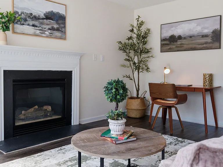 7149 Cobden Ln — Photo 22