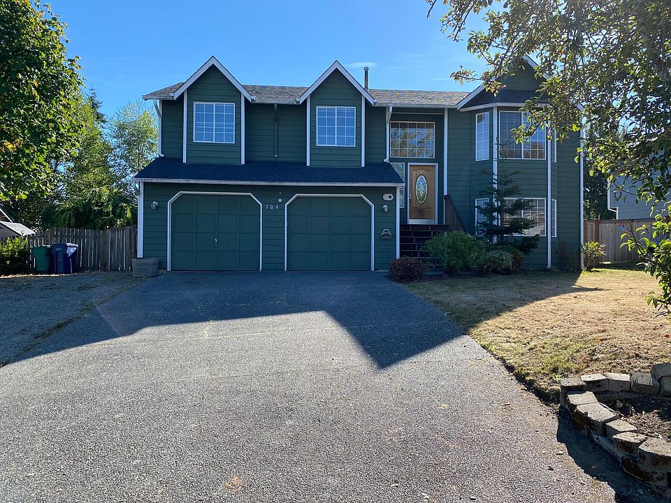 1st image of 704 143rd Pl SW