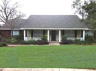6301 Hillcrest Oaks Dr, Mobile, AL 36693
