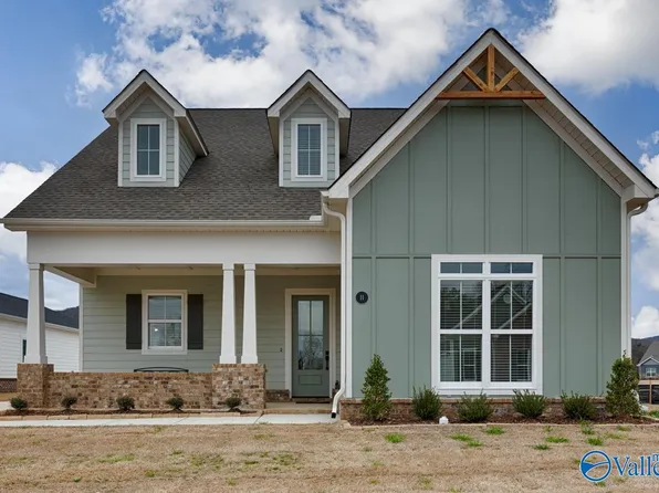 11 Astoria Ln, Gurley, AL 35748