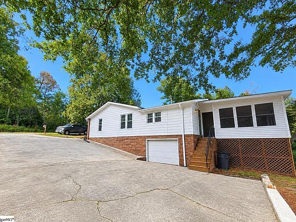 2nd image of 2817 Anderson Rd