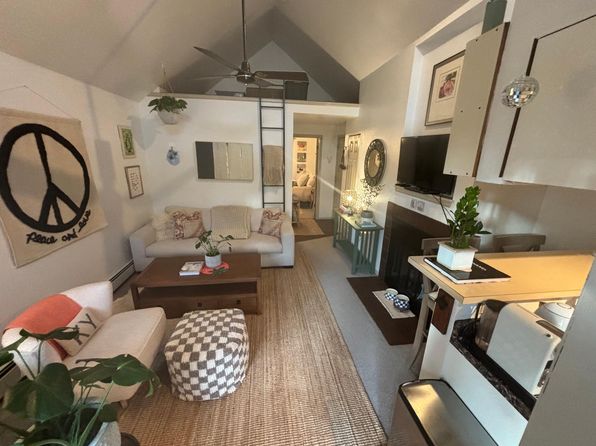 910 Portland Pl APT 17