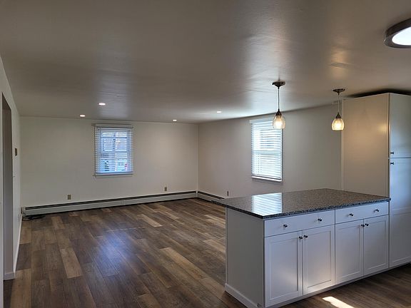 Breakfast Bar and Living Area