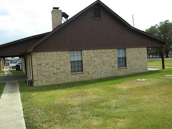 2nd image of 101 Buckskin Ct