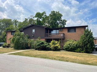 404 E Hickory Rdg APT 1D, Glenwood, IL 60425