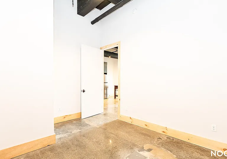 255 18th St #407 — Photo 3
