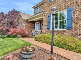 696 Scarlet Dr, Daleville, VA 24083