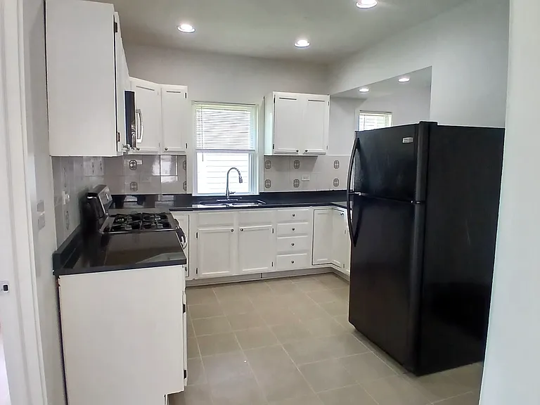 2615 N Newcastle Ave #1 — Photo 5