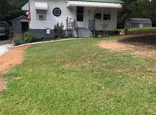 904 Hampton St, Iva, SC 29655