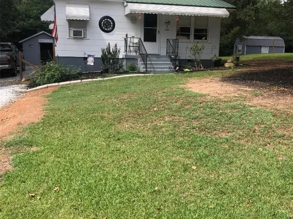 904 Hampton St, Iva, SC 29655