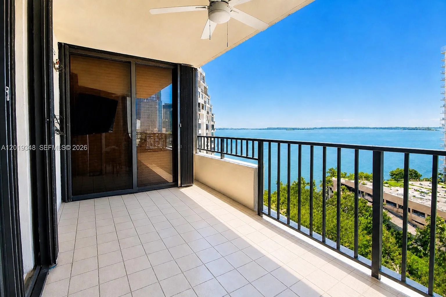 Brickell Key One Condo — Photo 2