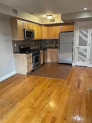 Rented by Voro, LLC | media 5