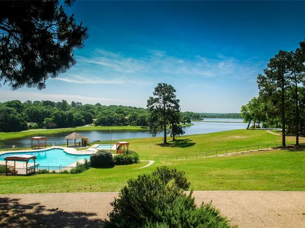 5 Meadowood Dr, Normangee, TX 77871