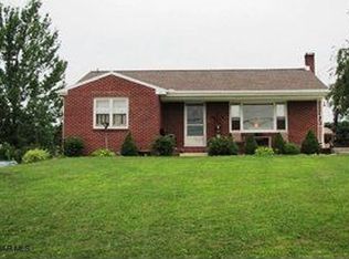 677 E Graceville Rd, Breezewood, PA 15533
