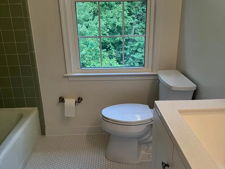 5230 Lonsdale Dr — Photo 20