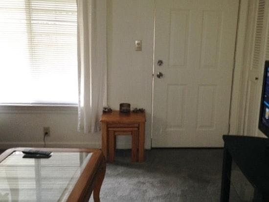 3rd image of 27376 Osmun Ave