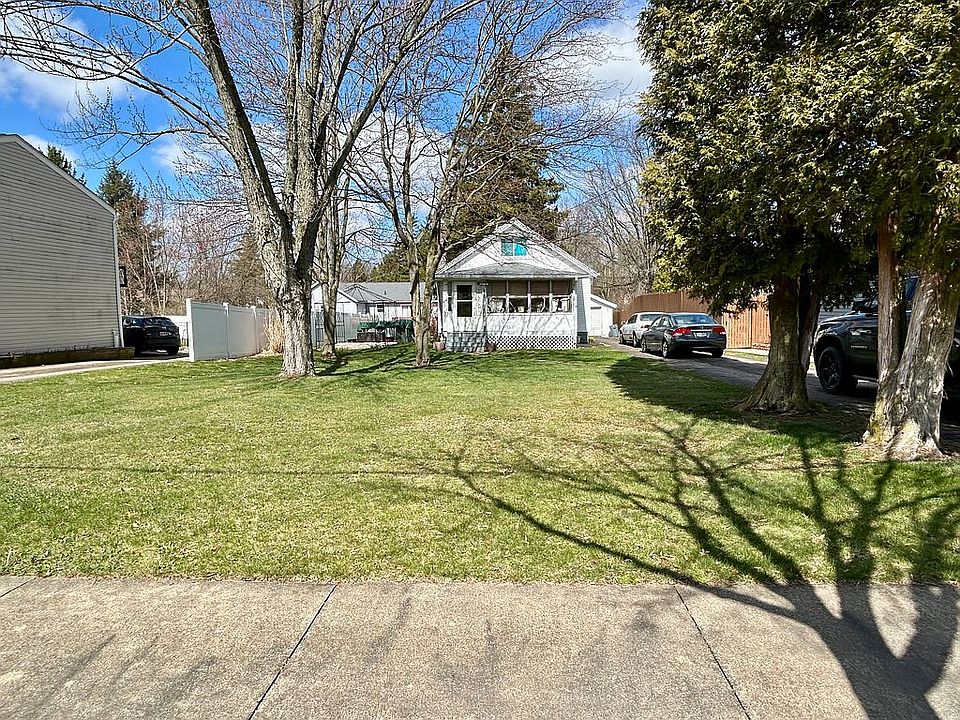 1st image of 2187 Cooledge Ave