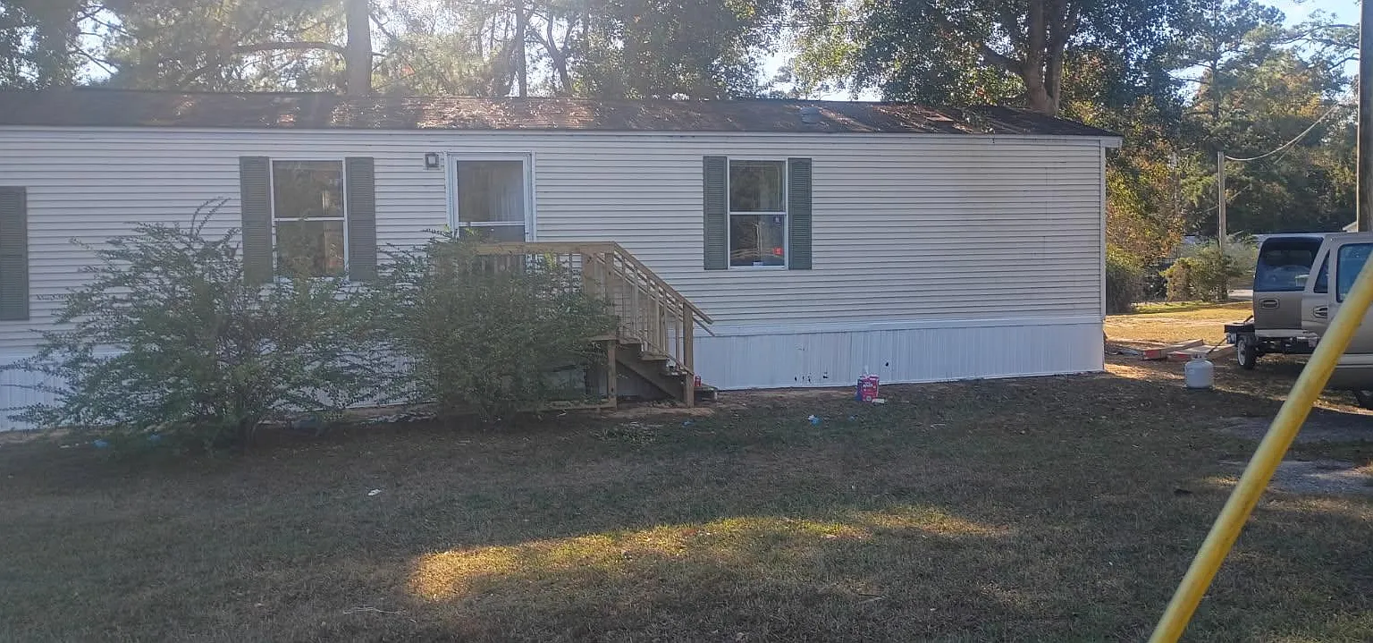 3 bed, 1500 sqft, $1,200 — Photo 1