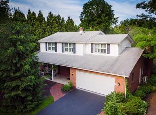 1281 Stolle Rd, Elma, NY 14059