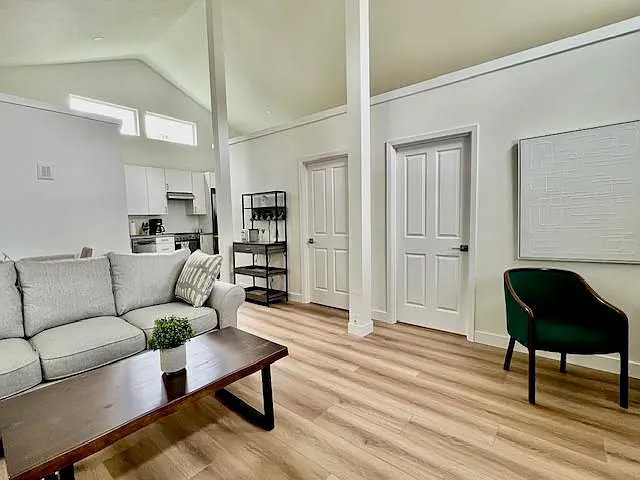 12360 SW 7th St — Photo 3