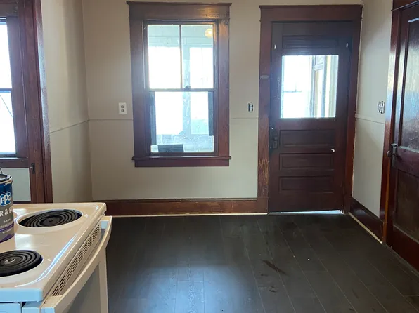 29 Elm St #1, Waterville, ME 04901