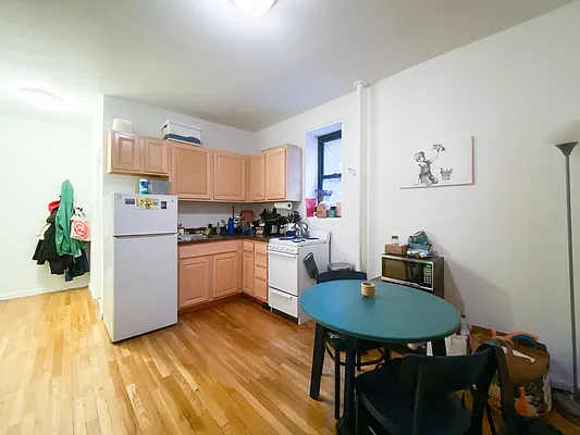 Rented by Compass | media 19