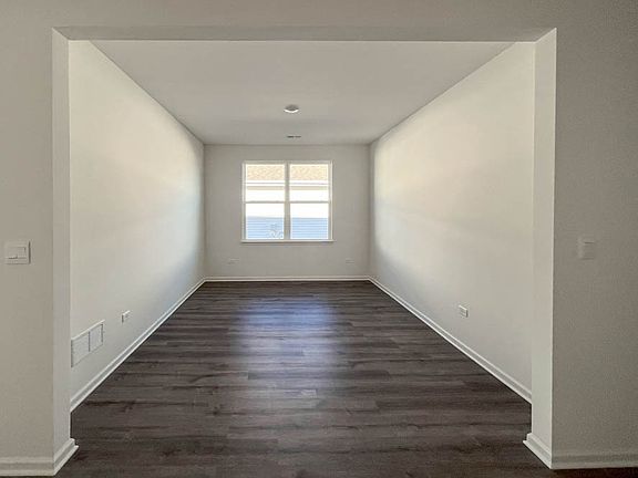 5th image of 1016 Churchill Dr