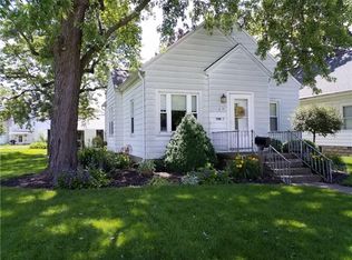206 E Wayne St, Celina, OH 45822