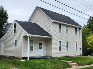 697 Allyn St, Akron, OH 44311